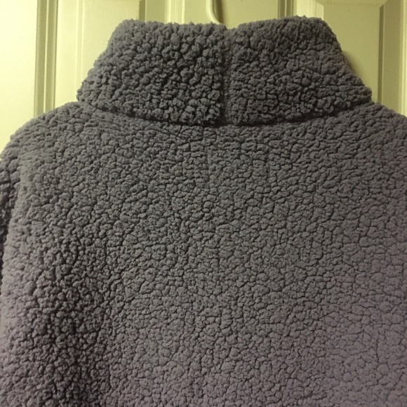 Champion
Women’s
Purple Sweatshirt
Size XL
Sherpa
Pull Over
Warm & Cozy - Picture 7 of 10